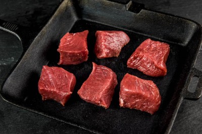 Свинина ошеек на шашлык 1 кг - купить в Пембе